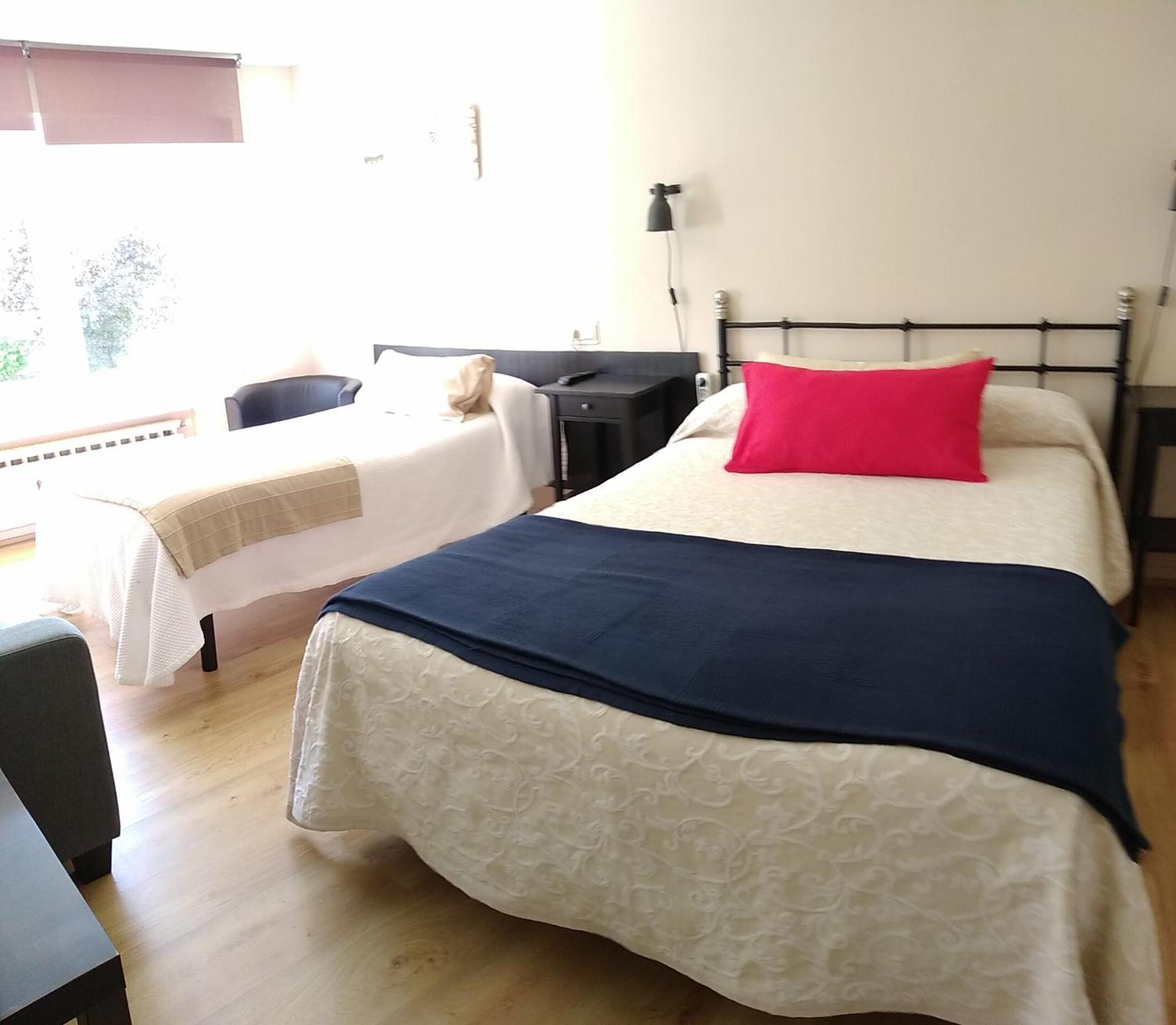 Hotel Sebrenu Sebreño Εξωτερικό φωτογραφία