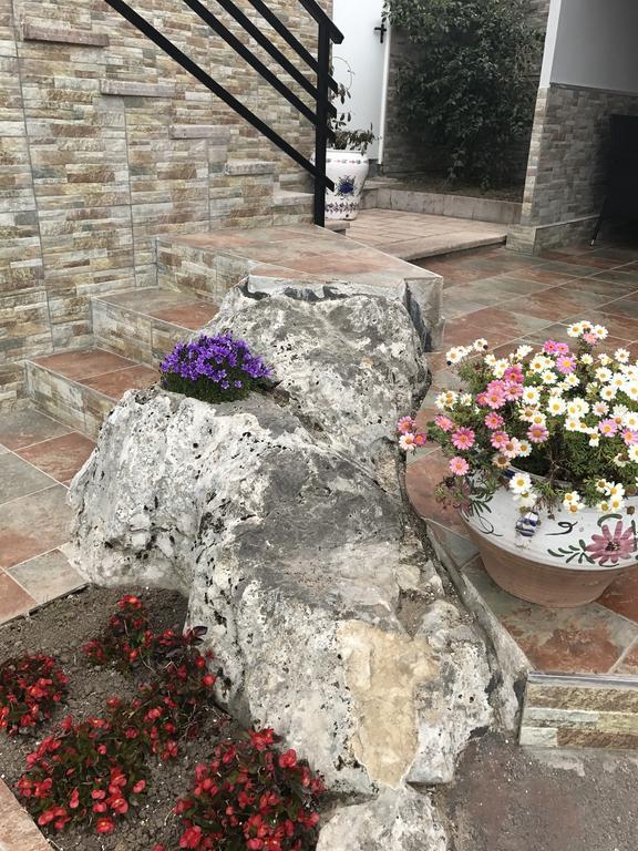 Hotel Sebrenu Sebreño Εξωτερικό φωτογραφία